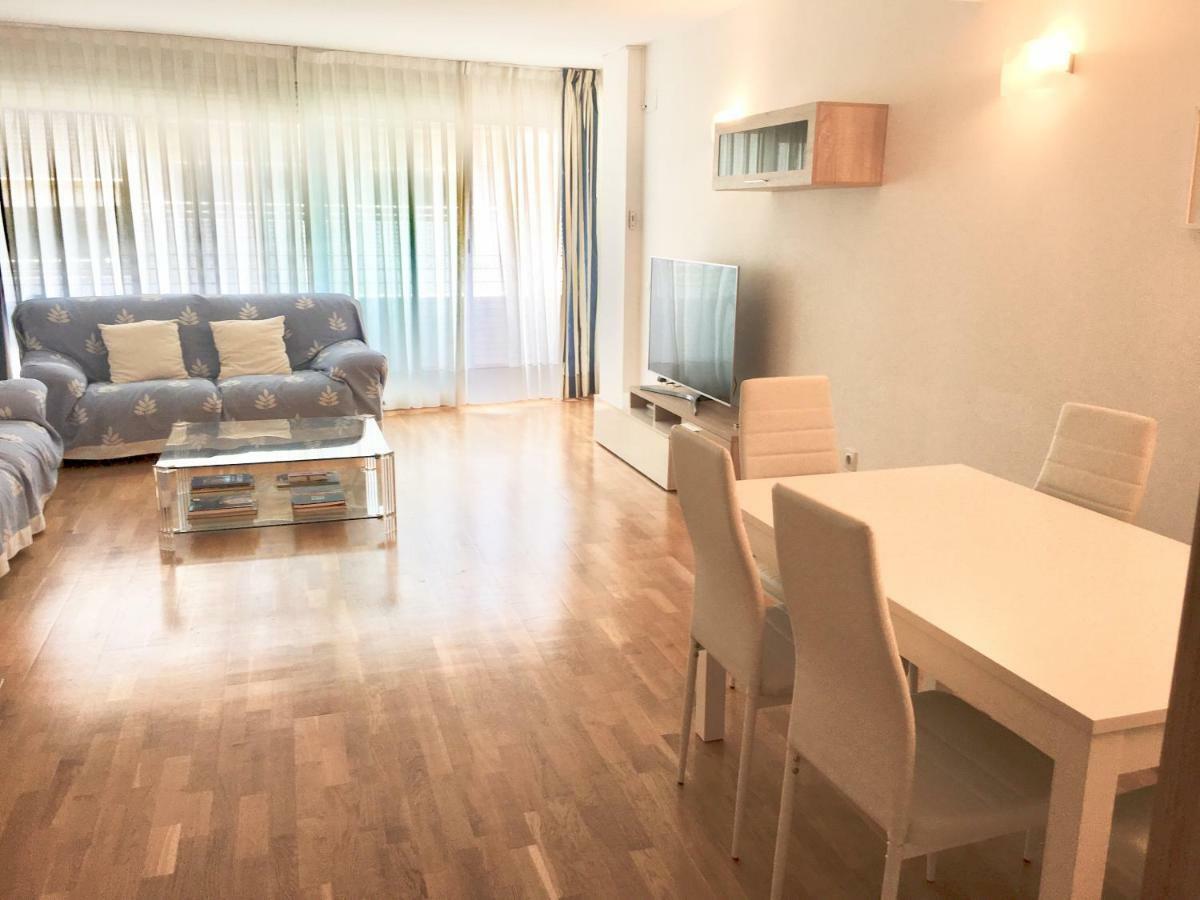 Ancora Frontbeach Luxury Apartment Тоса-де-Мар Екстер'єр фото